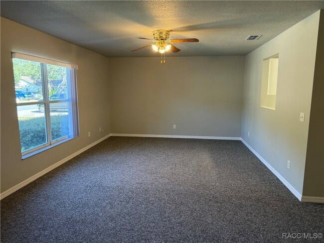 Building Photo - 1153 N Lion Cub Point