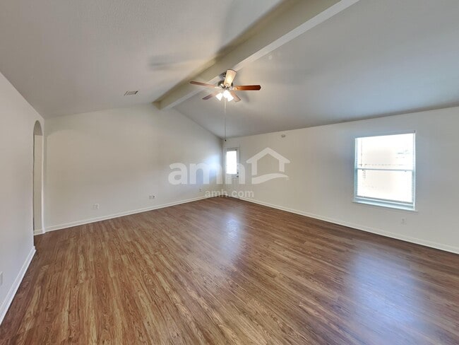 Foto del edificio - 28829 Sulphur River Ct