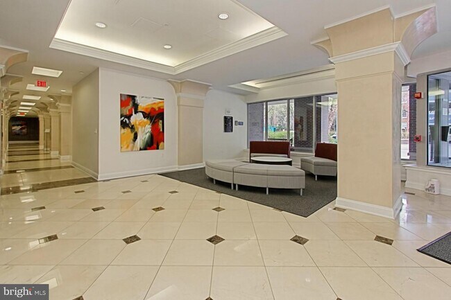Foto del edificio - 513 W Broad St