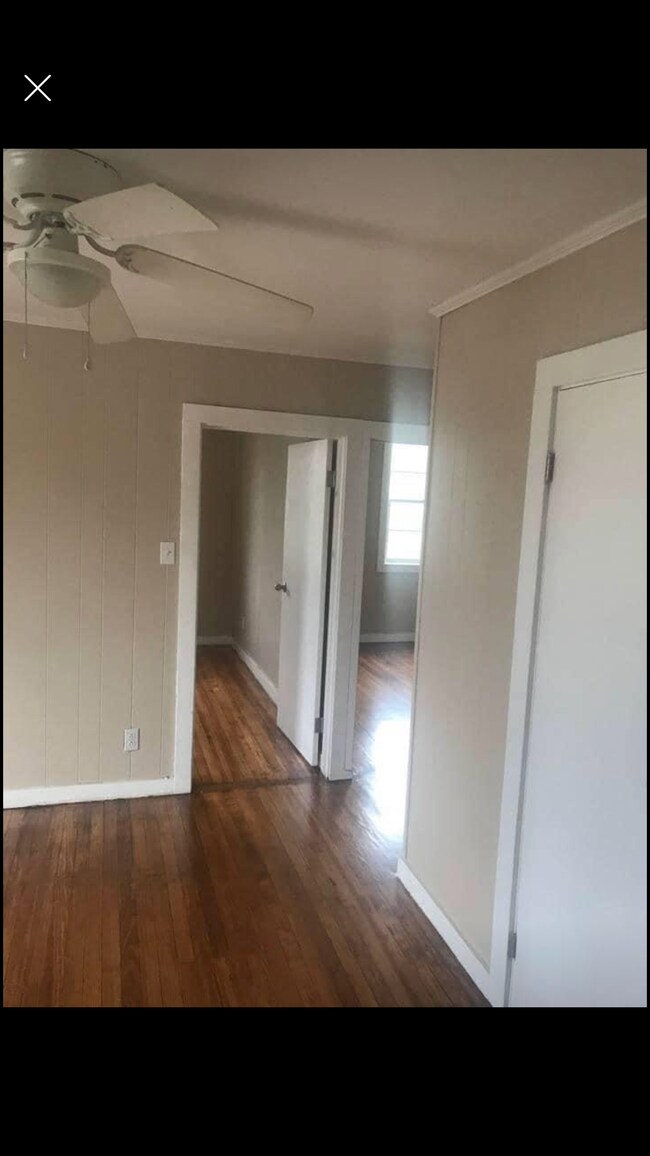 Beautiful Original Hardwood Floors - 800 Shelby Ave