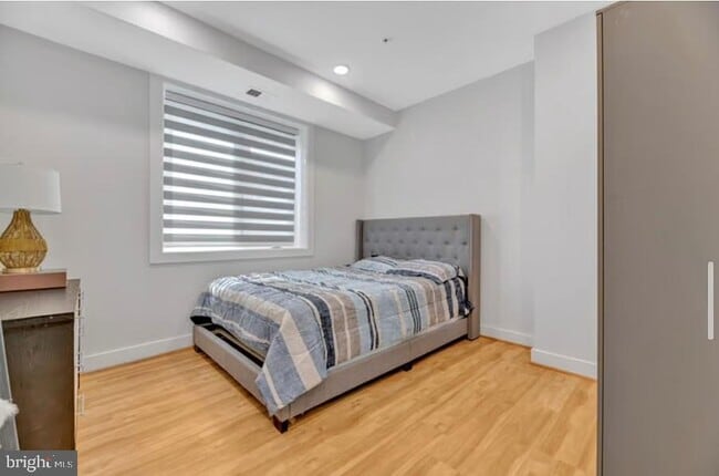 Foto del edificio - 1416 22nd St SE