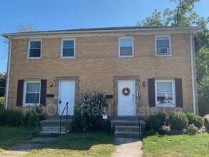 Building Photo - 875 E McCreight Ave
