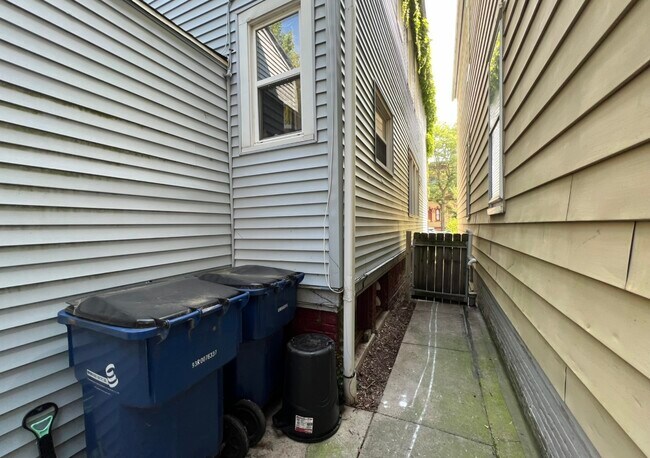 Foto del edificio - 1709 N Astor St