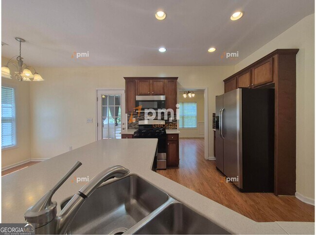 Foto del edificio - 1560 Bramlett Hill Ln SE