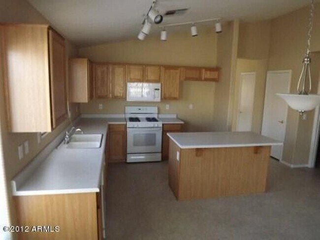 Foto del edificio - 9328 W Monroe St