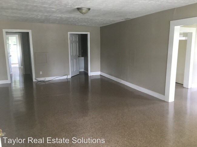 Foto del edificio - 3 br, 2 bath House - 702 Mountain Street