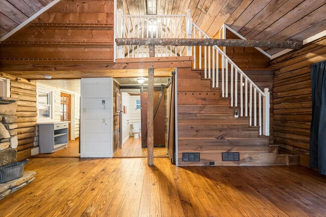 Building Photo - 49 Mayapple Ln