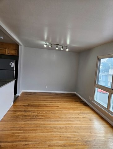 Foto del edificio - 58 Wakefield Ave