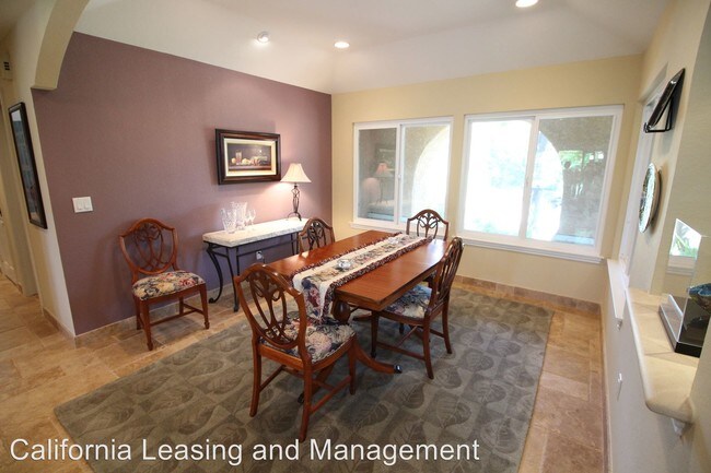 Foto del edificio - 3 br, 2.5 bath House - 21555 Parvin Drive