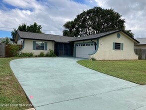 Building Photo - 711 Walnut Dr