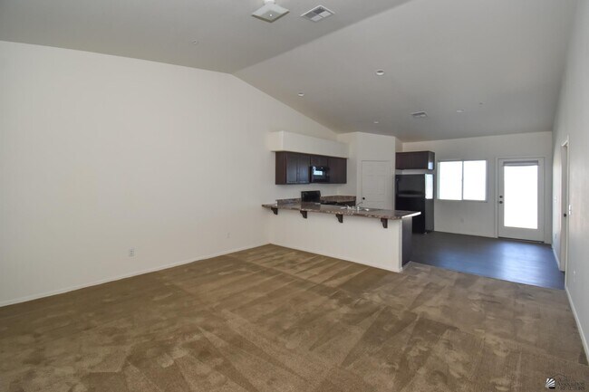 Foto del edificio - 7380 E 37th Pl