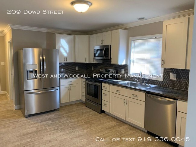 Building Photo - 209 Dowd St