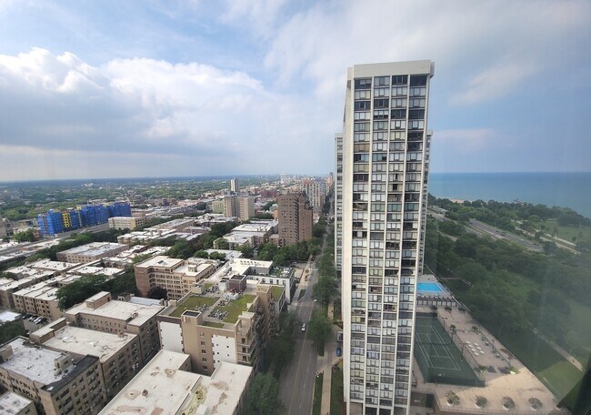 Foto del edificio - 5415 N Sheridan Rd