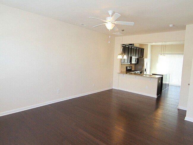 Foto del edificio - Live in Popular Thompson Ridge near Duke!