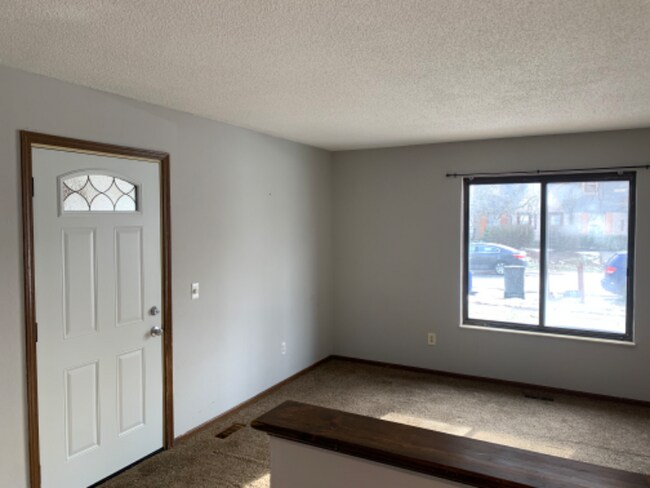 Building Photo - 5812 Ryewyck Dr