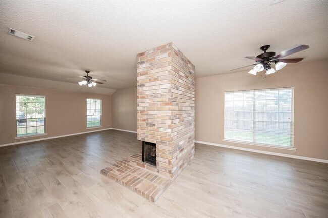 Foto del edificio - 4001 Lee Ln