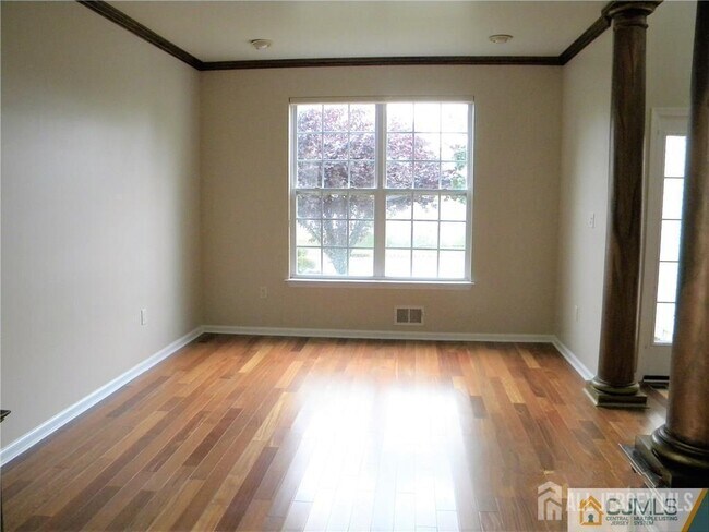 Building Photo - 106 Sayreville Blvd S