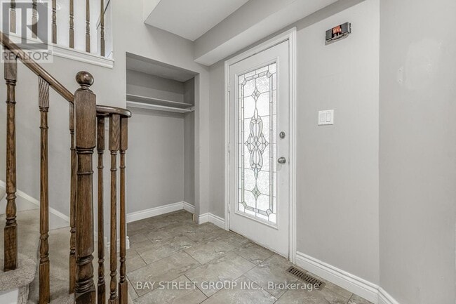 Building Photo - 17 Carr Dr