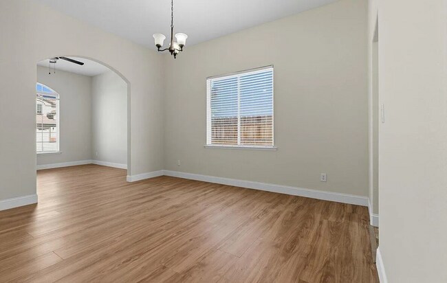 Foto del edificio - 1277 Paradise Loop