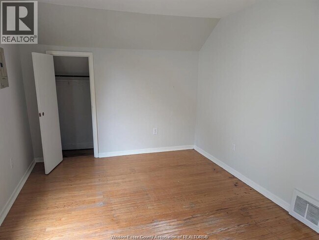 Photo du bâtiment - 1335 Marentette Ave