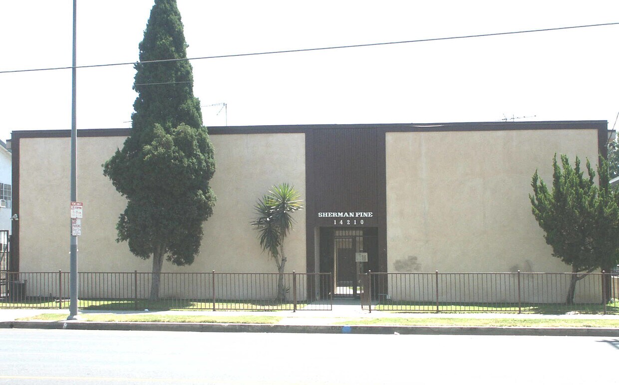 Building Photo - 14210 Sherman Way