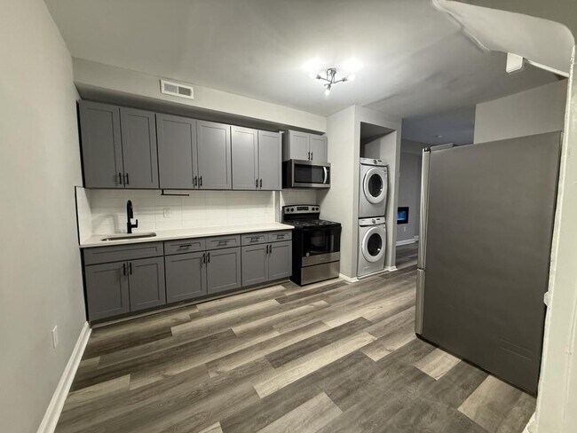 Foto del edificio - 5340 Maple Ave