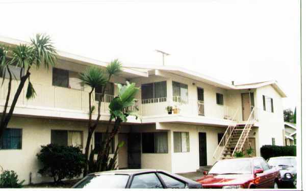 Foto del edificio - 3100 E 10th St