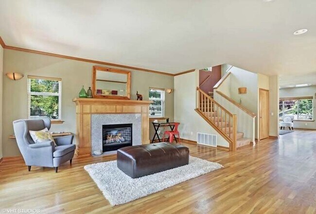 Foto del edificio - Move in Special! Traditional Wedgwood Craftsman