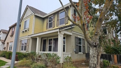 Building Photo - 2612-2612-2612-2612 Hawaiian Petrel Ave