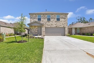 Building Photo - 21027 Santopadre St