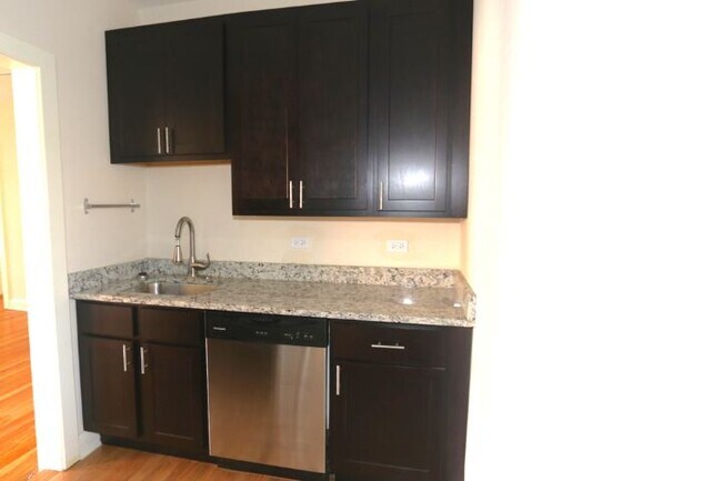 Foto del edificio - 4045 N Ashland