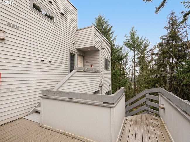 Building Photo - 48 Eagle Crest Dr