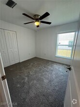 Building Photo - 315 NW 24th Pl