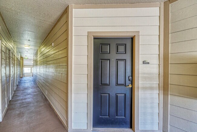 Building Photo - $1,695.95, 1 Bed, 1 Bath Condo in Aurora with In Unit Laundry and Pool Access!