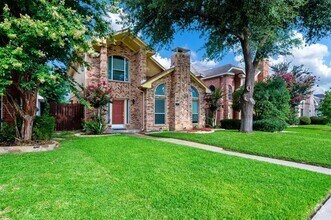 Building Photo - 2221 Meadowstone Dr