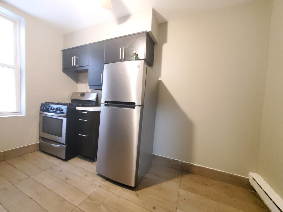 244 Clendenny Ave Unit 2