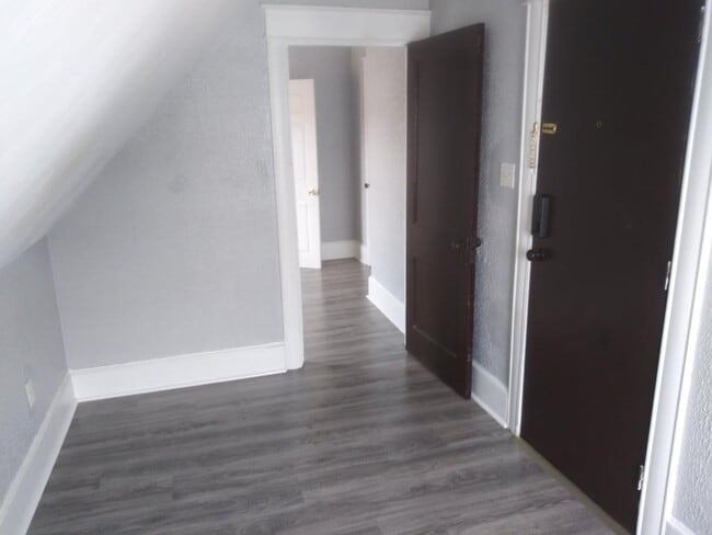 Foto del edificio - 48 Covell St