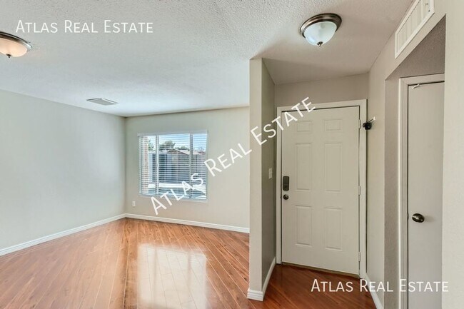Building Photo - Private Pool! - Skip Your Security Deposit...
