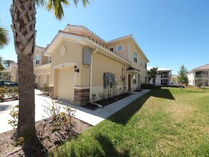 Building Photo - 3125 Oriole Dr