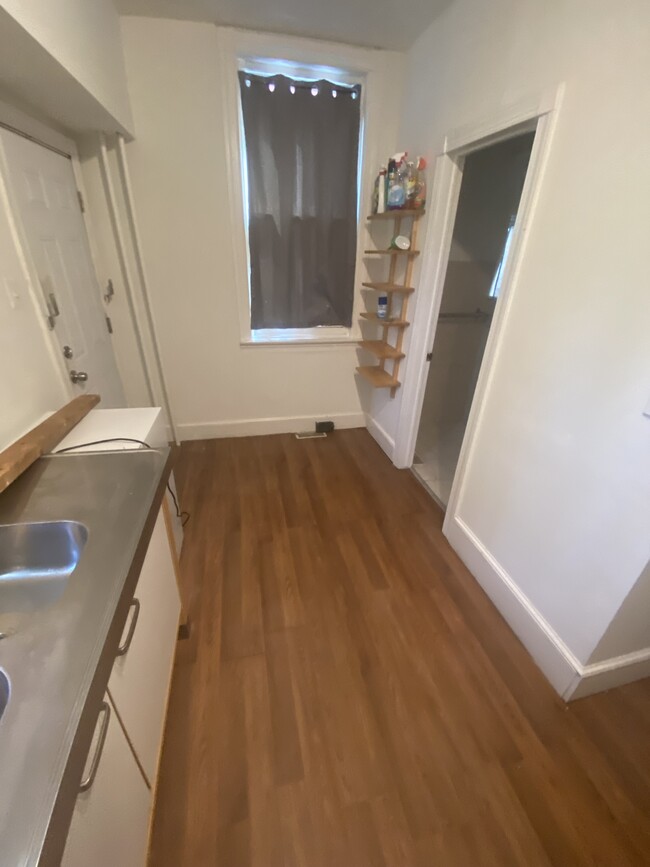 Foto del edificio - 5841 N 12th St