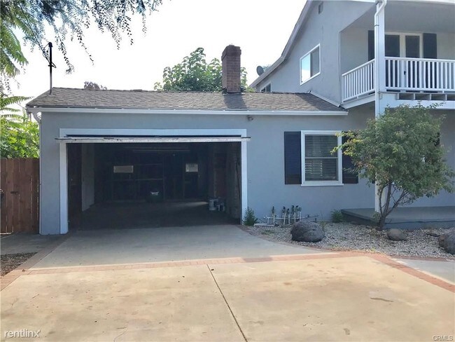 Building Photo - 3 br, 2 bath House - 2630 S 10th Ave