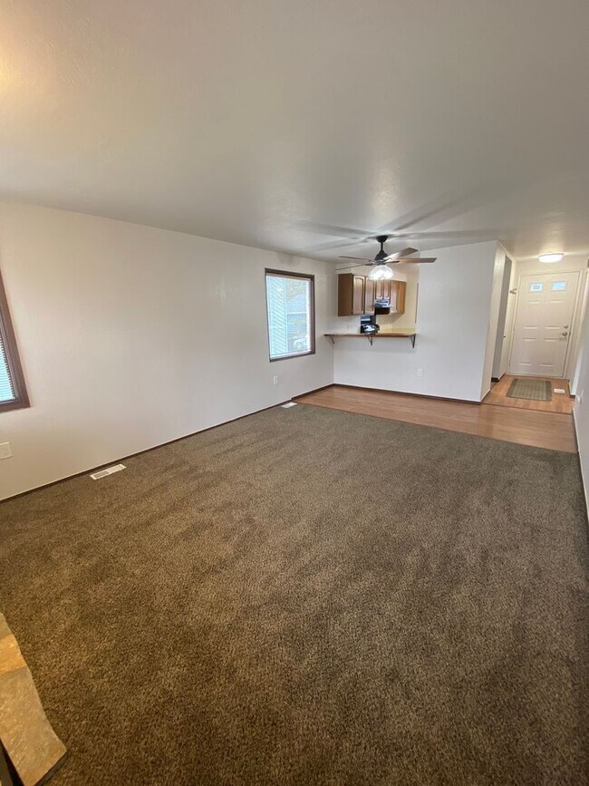 Foto del edificio - Well maintained (1) bedroom, (1) bathroom ...