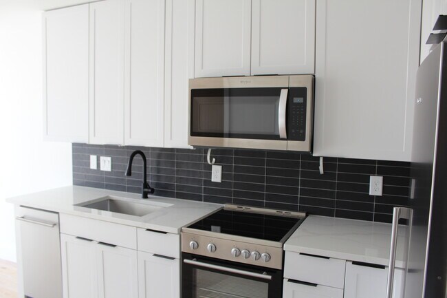 kitchen - 3817 14th St NW