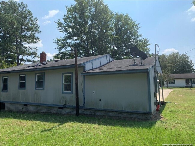 Building Photo - 3810 Carlos Ave