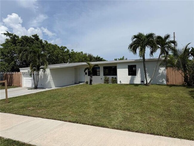 Building Photo - 4361 SW 97th Ct