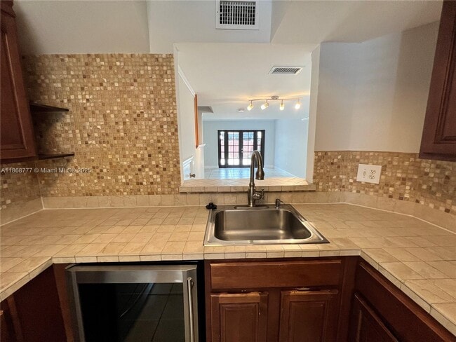 Building Photo - 1187 NW 124th Ave