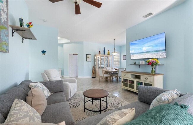 Foto del edificio - ***ANNUAL UNFURNISHED***SPANISH WELLS***CO...