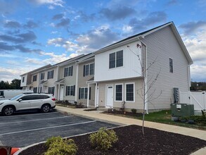 Building Photo - 1412 Woodrow Cir