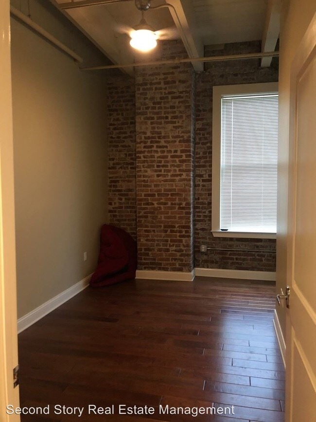 Foto del edificio - 246 E 11th St