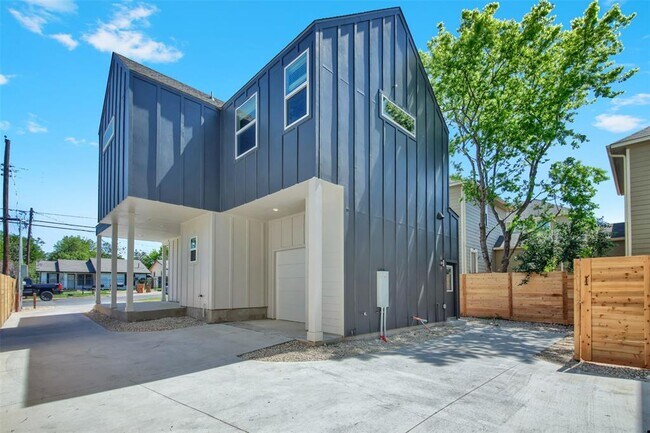 Building Photo - 7204 Meador Ave